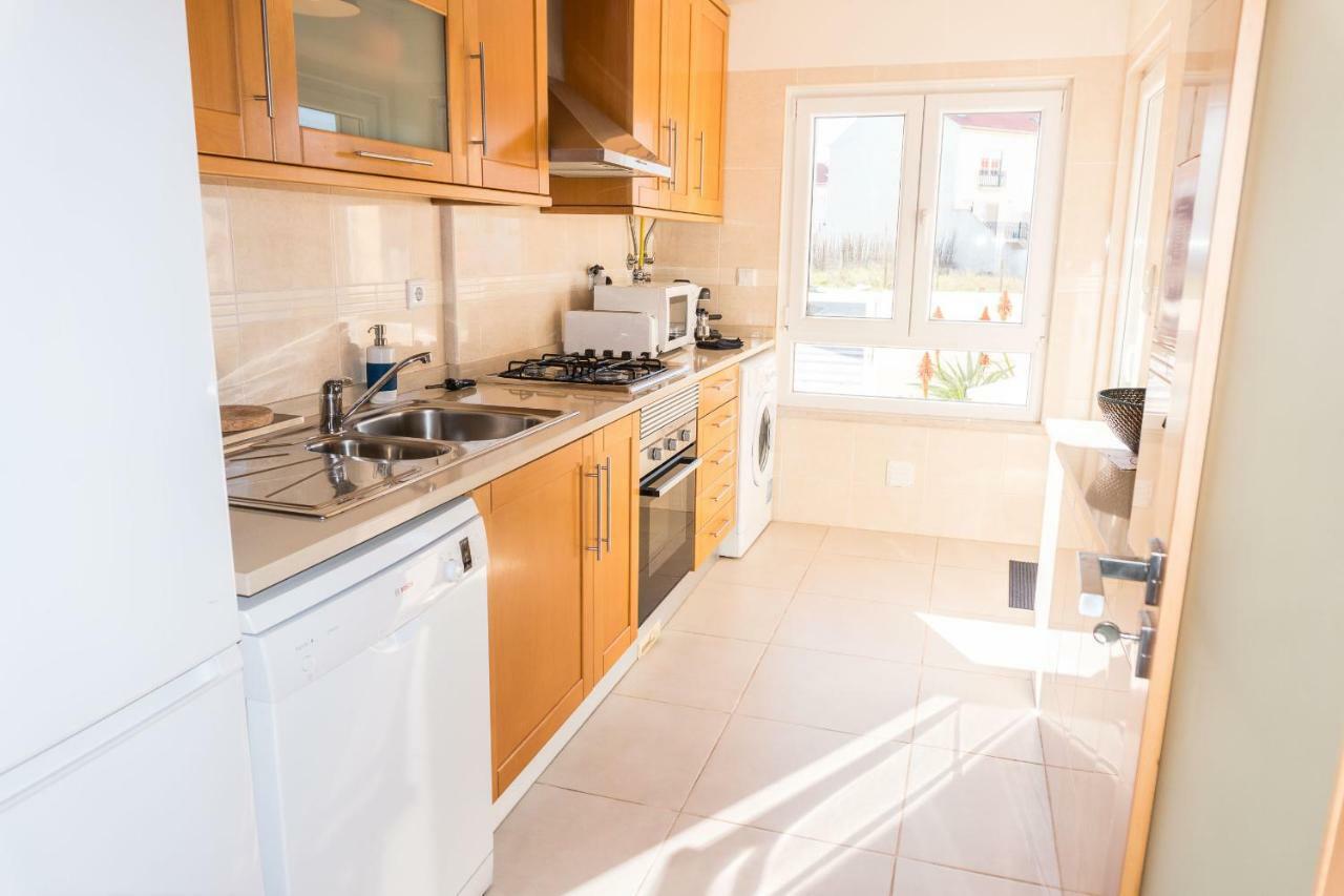 Apartments Baleal: Sunshine By The Pool Ferrel  Eksteriør bilde